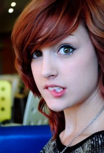 Hot redhead teen (18+)