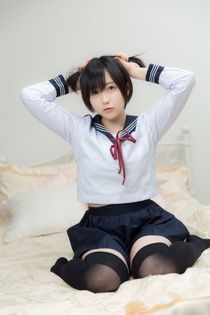 Girls trying to suck big